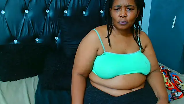 AfricanBigAssxx98 online show from 02/15/25, 11:36