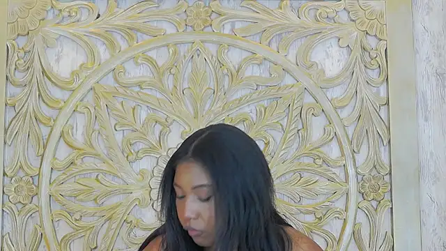 VanessaGlenn online show from 01/10/25, 03:27