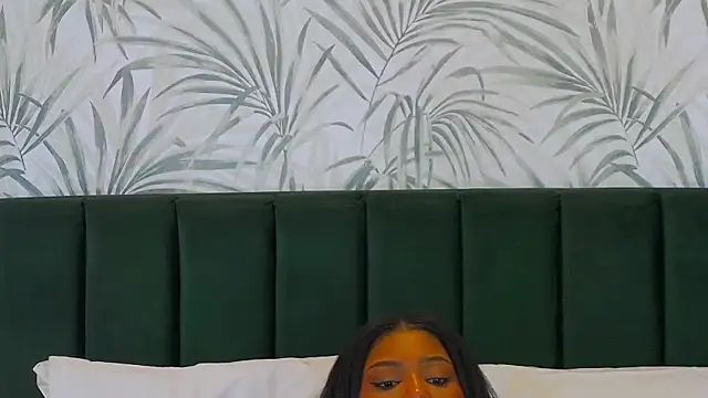 VanessaGlenn online show from 01/16/25, 01:37