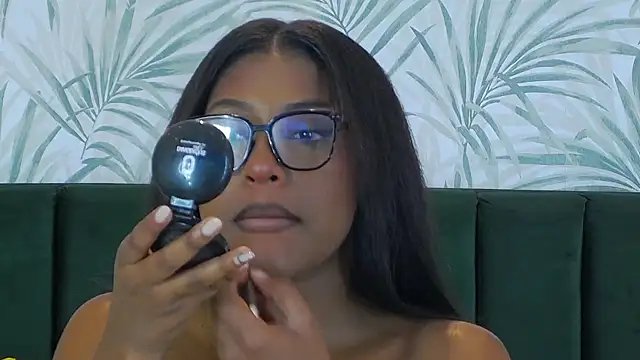 VanessaGlenn online show from 01/28/25, 07:42