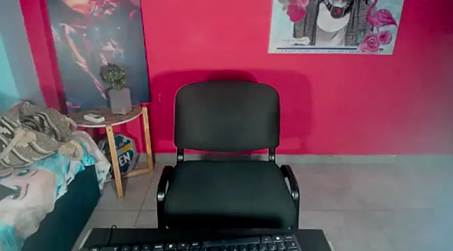 KamilaParrisx online show from 12/12/24, 03:21