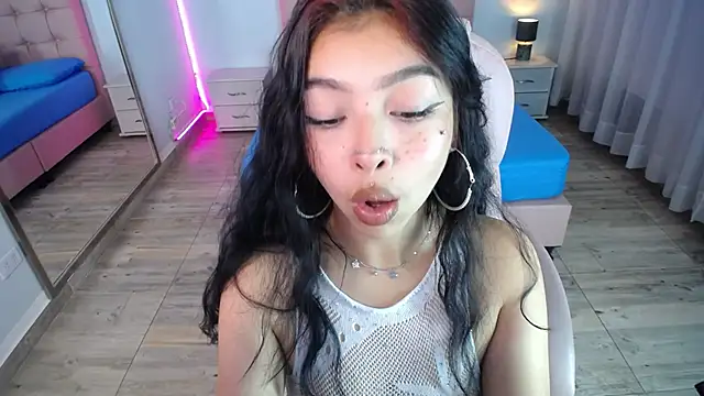 pettit courtny online show from 01/03/25, 03:16