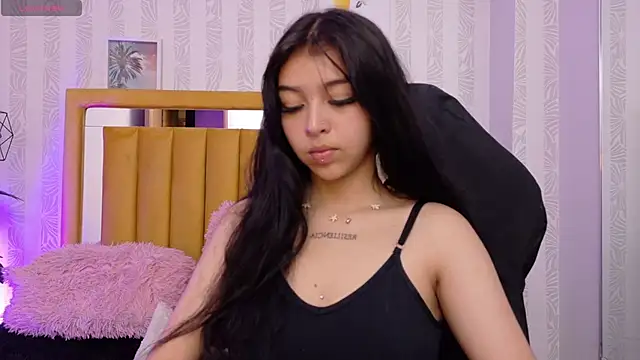 pettit courtny online show from 09/18/25, 09:06