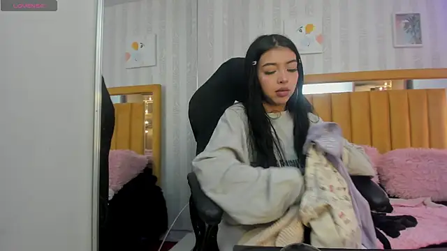 pettit courtny online show from 10/01/25, 08:15