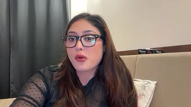 Snapshot of GoddessAnna chatting on 11/12/25, 06:08 GoddessAnna online show from 11/12/25, 06:08