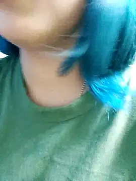 Snapshot of azulzulix chatting on 12/04/25, 02:43 azulzulix online show from 12/04/25, 02:43