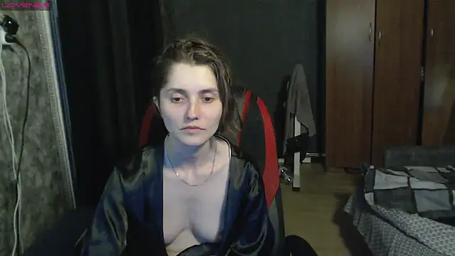 Snapshot of womanstrong78 chatting on 02/21/26, 02:51 womanstrong78 online show from 02/21/26, 02:51
