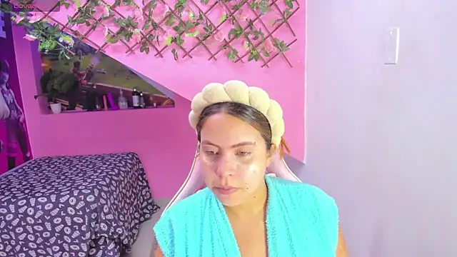 marcellaa303av online show from 12/17/24, 02:44