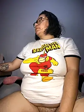 Snapshot of CinnamonCookiez chatting on 10/12/25, 03:38 CinnamonCookiez online show from 10/12/25, 03:38