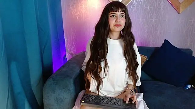 MiaEngels online show from 12/14/24, 05:25