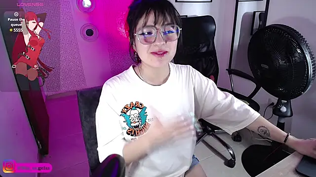MiaEngels online show from 01/26/25, 01:36