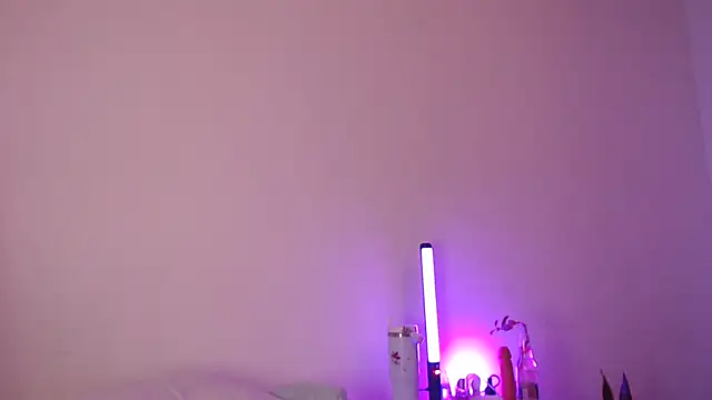 Snapshot of EffyScarlet chatting on 10/23/25, 10:47 EffyScarlet online show from 10/23/25, 10:47