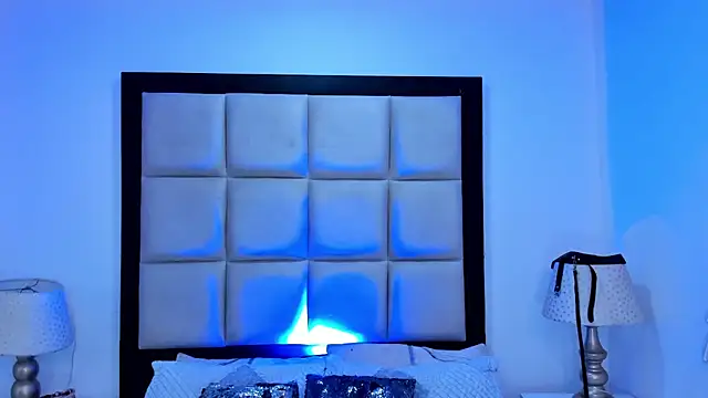 LaurenHu online show from 01/31/25, 05:09
