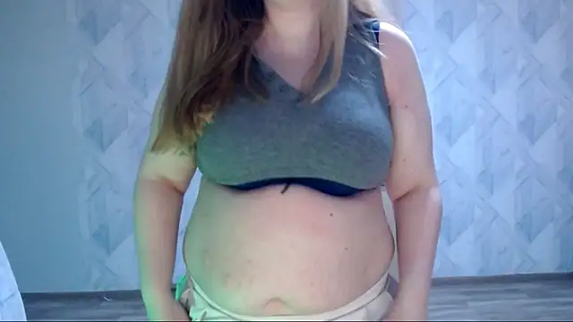 Snapshot of Melina_Hot9 chatting on 04/14/26, 06:58 Melina Hot9 online show from 04/14/26, 06:58