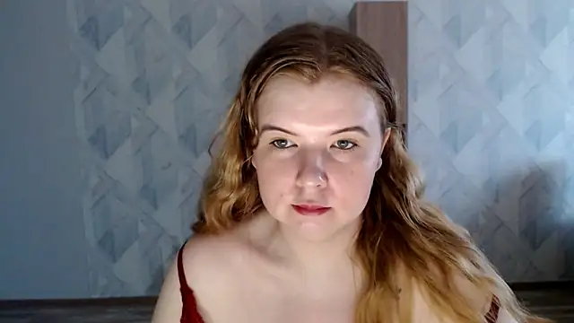 Snapshot of Melina_Hot9 chatting on 06/05/26, 03:13 Melina Hot9 online show from 06/05/26, 03:13