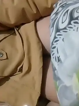 Snapshot of Annhien789 chatting on 01/13/25, 11:17 Annhien789 online show from 01/13/25, 11:17