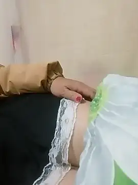 Snapshot of Annhien789 chatting on 01/16/25, 10:34 Annhien789 online show from 01/16/25, 10:34