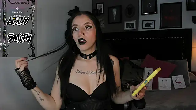 Abby  smiith online show from 03/22/25, 04:56