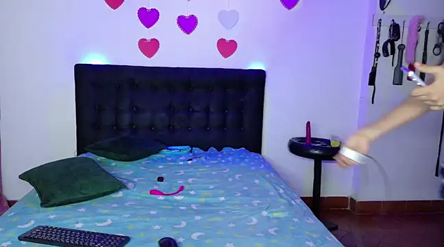 Snapshot of MadissomCute chatting on 02/27/25, 01:16 MadissomCute online show from 02/27/25, 01:16