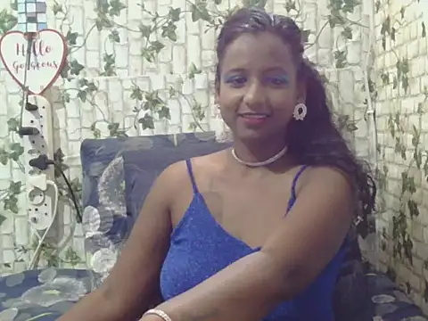 indiantina01 online show from 01/30/25, 05:17