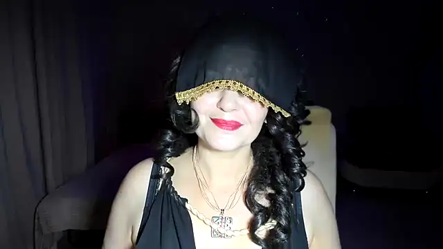 Snapshot of WitchBlueRose chatting on 11/11/25, 05:57 WitchBlueRose online show from 11/11/25, 05:57