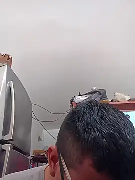 Snapshot of PequeArely chatting on 12/05/24, 05:39 PequeArely online show from 12/05/24, 05:39