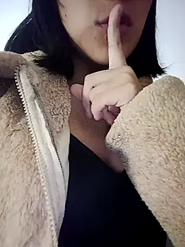 Snapshot of PequeArely chatting on 02/06/25, 09:22 PequeArely online show from 02/06/25, 09:22