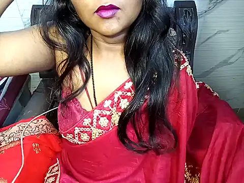 Snapshot of Muktha chatting on 01/09/25, 06:04 Muktha online show from 01/09/25, 06:04