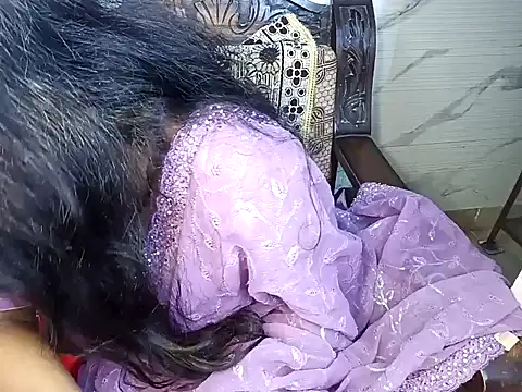 Snapshot of Muktha chatting on 01/19/25, 02:36 Muktha online show from 01/19/25, 02:36