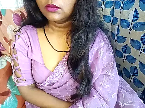 Snapshot of Muktha chatting on 02/01/25, 05:28 Muktha online show from 02/01/25, 05:28