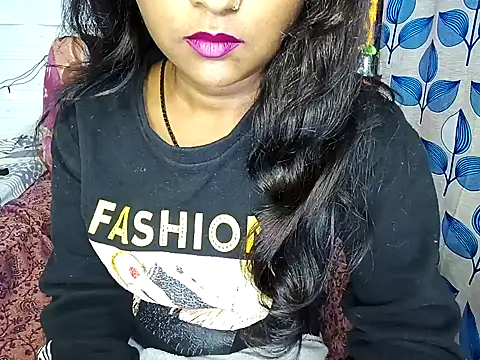 Snapshot of Muktha chatting on 02/09/25, 10:54 Muktha online show from 02/09/25, 10:54
