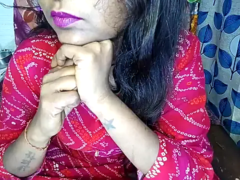 Snapshot of Muktha chatting on 02/11/25, 09:25 Muktha online show from 02/11/25, 09:25
