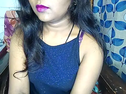 Snapshot of Muktha chatting on 02/14/25, 05:36 Muktha online show from 02/14/25, 05:36