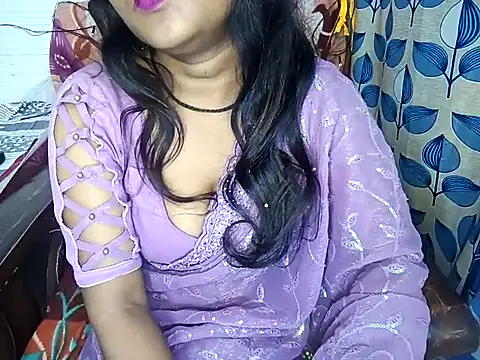 Snapshot of Muktha chatting on 02/17/25, 07:58 Muktha online show from 02/17/25, 07:58
