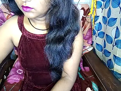Snapshot of Muktha chatting on 02/18/25, 04:48 Muktha online show from 02/18/25, 04:48
