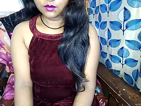 Snapshot of Muktha chatting on 02/18/25, 12:39 Muktha online show from 02/18/25, 12:39