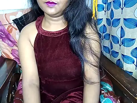 Snapshot of Muktha chatting on 02/18/25, 05:10 Muktha online show from 02/18/25, 05:10