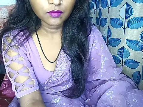 Snapshot of Muktha chatting on 02/20/25, 02:35 Muktha online show from 02/20/25, 02:35