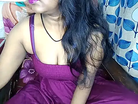 Snapshot of Muktha chatting on 02/27/25, 05:02 Muktha online show from 02/27/25, 05:02
