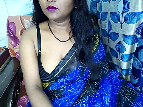 Snapshot of Muktha chatting on 03/20/25, 04:09 Muktha online show from 03/20/25, 04:09