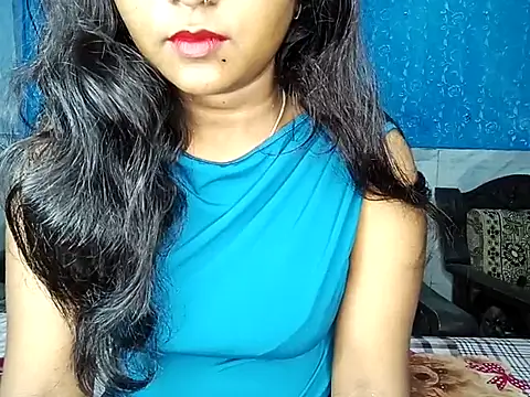 Snapshot of Muktha chatting on 09/09/25, 02:49 Muktha online show from 09/09/25, 02:49