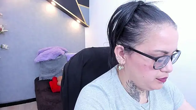 Snapshot of brigittemiller chatting on 05/01/26, 01:54 brigittemiller online show from 05/01/26, 01:54