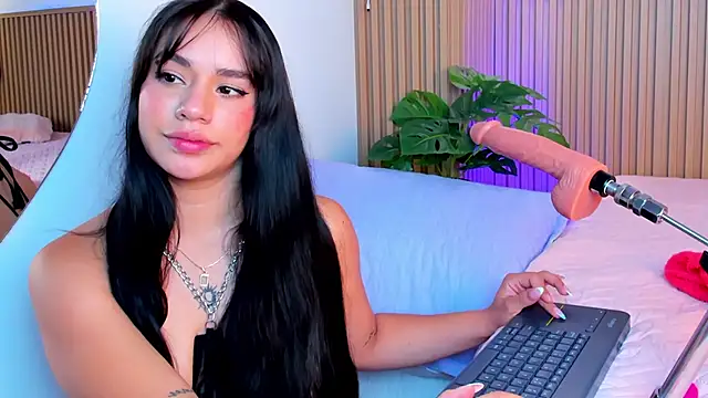 zoe rivers online show from 12/05/24, 02:44