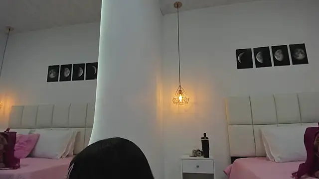 zoe rivers online show from 12/21/24, 03:14