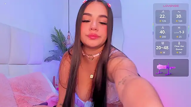 Snapshot of zoe_rivers chatting on 11/28/25, 12:13 zoe rivers online show from 11/28/25, 12:13