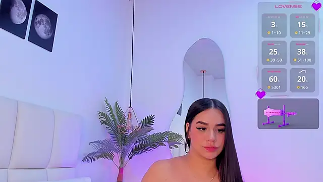 Snapshot of zoe_rivers chatting on 12/04/25, 12:42 zoe rivers online show from 12/04/25, 12:42