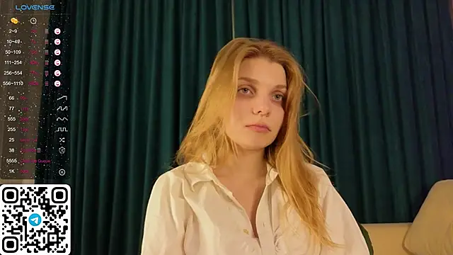 ElswythDecoursey online show from 12/28/24, 02:11