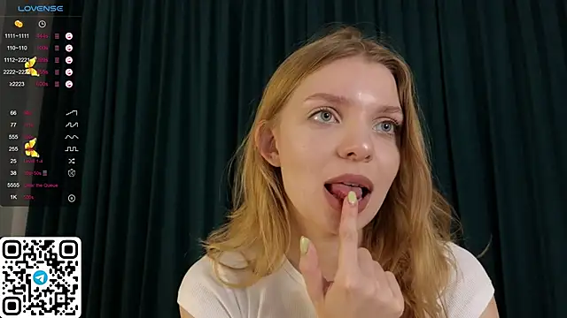 ElswythDecoursey online show from 01/12/25, 05:11