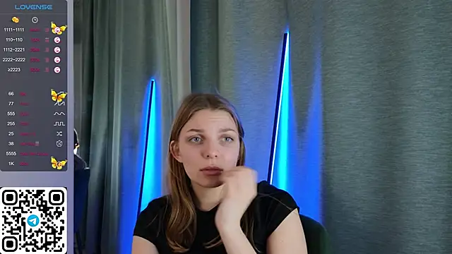 ElswythDecoursey online show from 02/02/25, 02:17