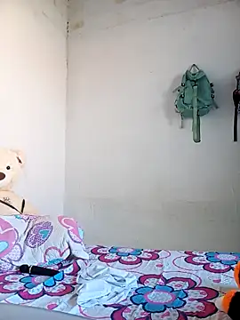 Karii-R online show from 10/07/25, 07:55